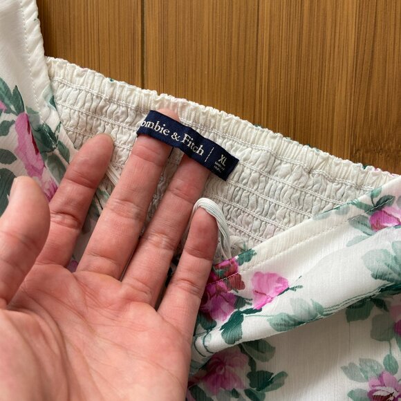 Abercrombie & Fitch Ruched Floral Cottagecore Crop Top Tank - XL - Picture 2 of 3